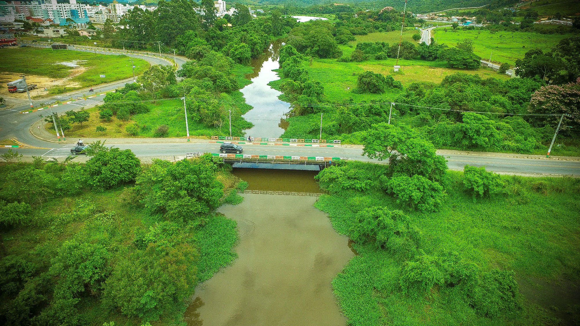 Implantação do sistema de esgoto em Camboriú resultará na despoluição gradativa do Rio Camboriú