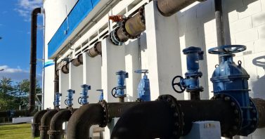 Booster instalado pela Águas de Camboriú aumenta capacidade de vazão do principal reservatório da cidade