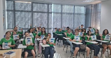 Rotina da Águas de Camboriú é apresentada para alunos da rede municipal durante visita técnica